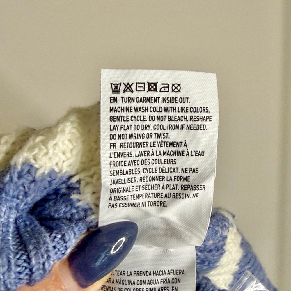 NWT American Eagle Striped Blue and Cream Knit Sweater - Picture 10 of 10